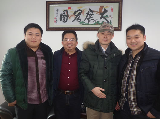 郑州东鼎印尼客商合影留念